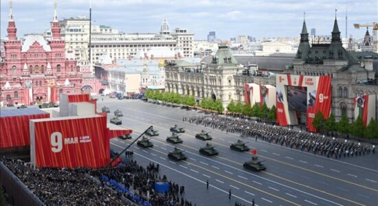 Rusia shënon Ditën e Fitores me paradë ushtarake në Moskë