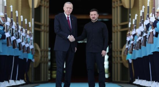 Përfundon takimi i presidentit turk Erdoğan me presidentin ukrainas Zelenskyy