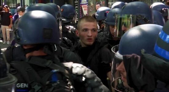 Paris, 10 të plagosur në përplasjen me policinë gjatë tubimit të Ditës së Punës