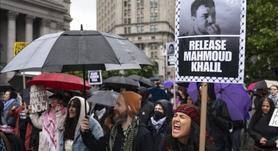 New York, mbahet protestë për lirimin e aktivistit palestinez Mahmoud Khalil