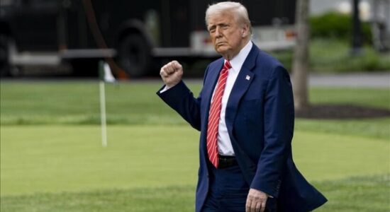 Trump dyfishon nga 25 në 50 për qind tarifat e aluminit dhe çelikut