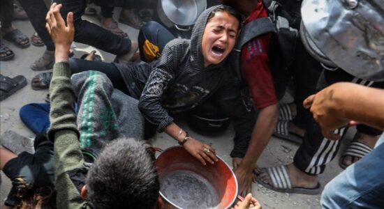 UNRWA: Qindra mijëra banorë të Gazës mund të hanë vetëm një vakt çdo dy ose tre ditë
