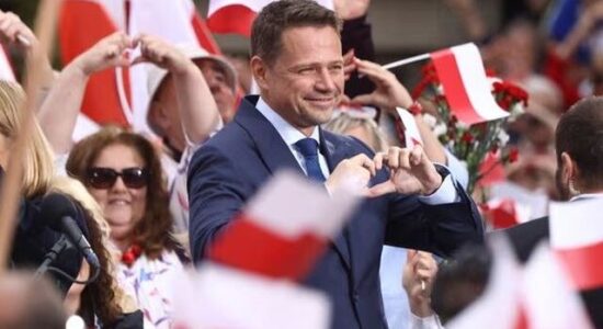 Polakët zgjedhin të dielën, Trzaskowski dhe Nawrocki në balotazh në garën për Presidencën