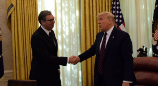 Nuk takohet me Trumpin – Vuçiq u sëmur papritur në SHBA, kthehet urgjentisht në Serbi