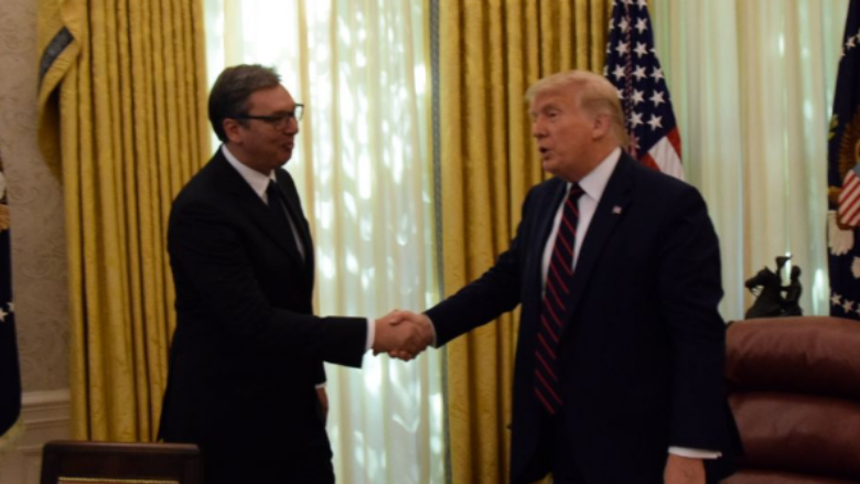 Nuk takohet me Trumpin – Vuçiq u sëmur papritur në SHBA, kthehet urgjentisht në Serbi
