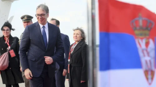 BE për vizitën e Vuçiqit në Rusi: Të përmbahet nga legjitimimi i agresionit