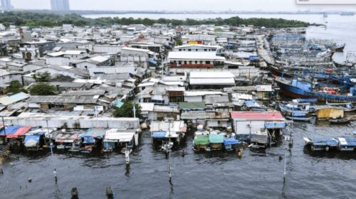 Nga Miami te Mumbai, qytete të tëra rreth globit po zhyten me shpejtësi alarmante, përmbytjet tashmë pjesë e pandarë e jetës së banorëve