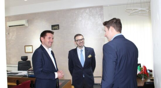 Vizitë e dy ambasadorëve në Komunën e Haraçinës