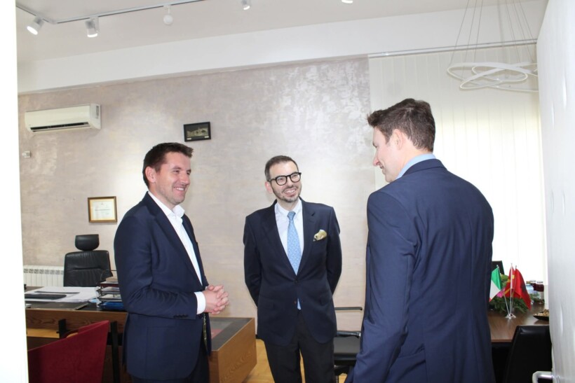 Vizitë e dy ambasadorëve në Komunën e Haraçinës