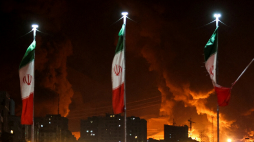 Amerika sulmon Iranin: Bombarduesit B2 godasin centralet bërthamore! Reagon Trump