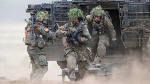 Kroacia rikthen shërbimin ushtarak, dy muaj uniformë dhe rrogë 1,100 euro