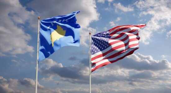 SHBA uron Kosovën: Jeni vendi i parë në Europë që pranoni shtetas të huaj nga Amerika