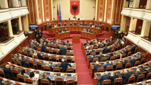 Kuvendi i Shqipërisë ratifikon marrëveshjen për bashkëpunim me Ukrainën