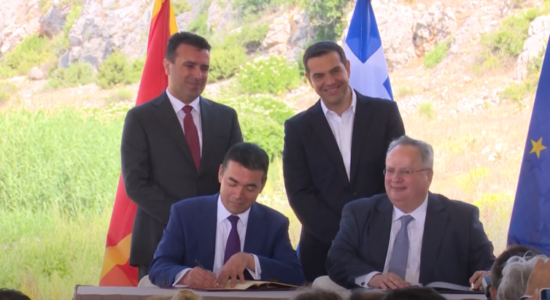 (VIDEO) 7 vite nga Marrëveshja e Prespës, rruga e RMV-së për në BE mbetet e bllokuar