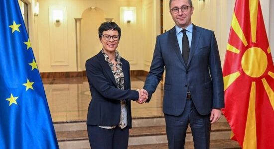 Eurokomisionerja për zgjerim, Marta Kos mbërriti në Shkup
