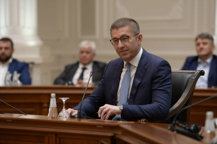 (VIDEO) Zgjërimi i Qeverisë, Mickoski: Po shqyrtohen disa opsione, një ndër to Thaçi
