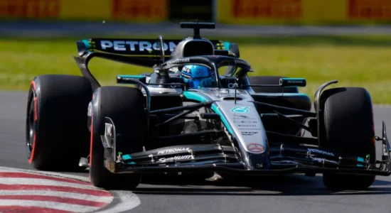 Mercedes dominon në Kanada, dy makinat McLaren përplasen në fund, zhgënjen Ferrari