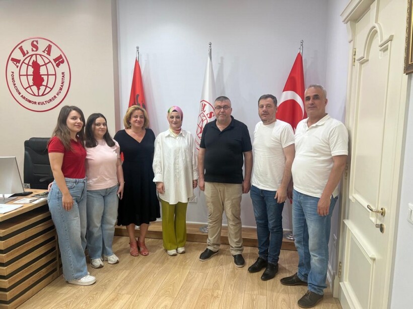 Kryetari i Fondacionit ALSAR priti një grup akademik nga RMV dhe Kosova