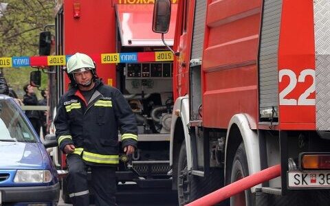(VIDEO) Në prag të zjarreve, VLEN do të angazhojë 400 zjarrfikës të rinj