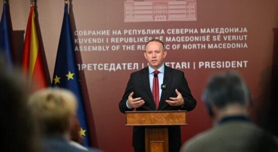 Gashi për vizitë zyrtare në Azerbajxhan, pritet të takohet edhe me presidentin Ilham Aliev
