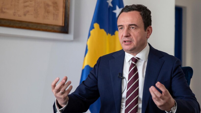 Albin Kurti i shkon në zyrë Bedri Hamzës për takim