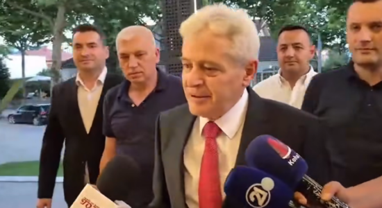 Ahmeti: Regjistrimi ishte në kuadër të marrëveshjeve, shqiptarët nuk do të ndahen asnjëher!