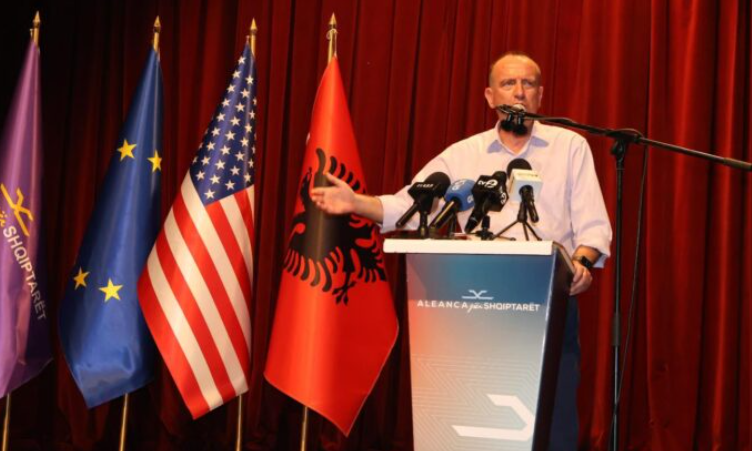 Taravari: I sfidoj Azir Aliun dhe Arben Fetain: Dilni në Gostivar e Likovë si kandidatë, nëse merrni më shumë se 1 mijë vota shqiptare, unë nuk merrem më me politikë