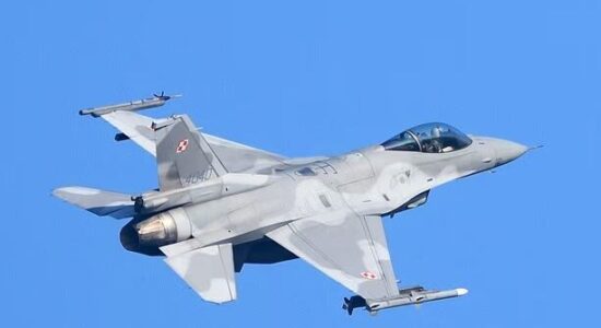 Rusia godet Ukrainën pranë kufirit polak, avionët e NATO-s mobilizohen për të mbrojtur hapësirën ajrore