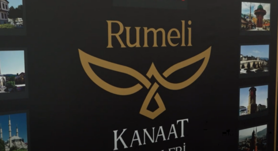 (VIDEO) Ndahen çmime në forumin “Personalitetet të shquara nga Rumelia”