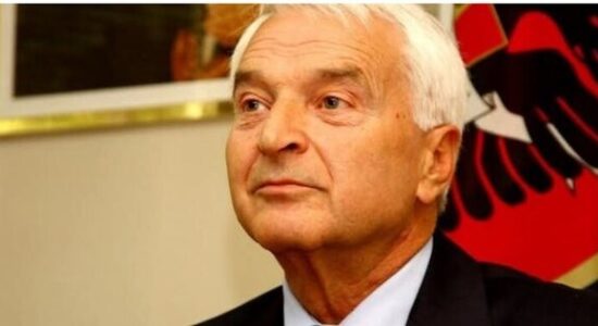Presidentja Osmani pas vdekjes së Bujar Bukoshit: Ishte burrë shteti me përkushtim të pashoq