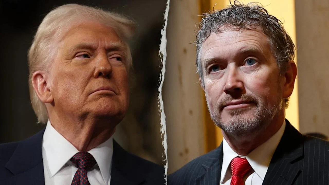 “Sulmet ndaj Iranit, jokushtetuese”/ Trump sulmon ashpër republikanin Massie: Humbës patetik!