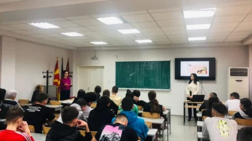 Për regjistrim të nxënësve të shkollave të mesme në arsimin dual 269 paralele duale dhe 6.725 vende të lira
