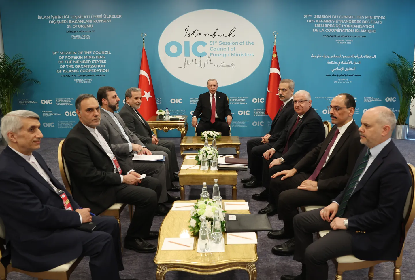 Erdoğan takon kryediplomatin iranian Araghchi për të diskutuar konfliktin Izrael-Iran