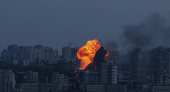 Forcat ruse sërish sulme me raketa në Kiev, raportohet për viktima