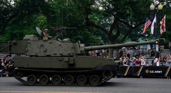 Parada ushtarake e shekullit, Ushtria Amerikane feston 250 vjetorin me spektakël të jashtëzakonshëm