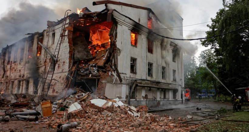 Rusia, sulme vdekjeprurëse/ Breshëri raketash dhe dronë në Kharkiv