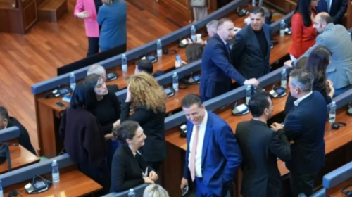 Asgjë e re! As për herë të 34-t deputetët e Kosovës nuk arrijnë të konstituojnë Kuvendin