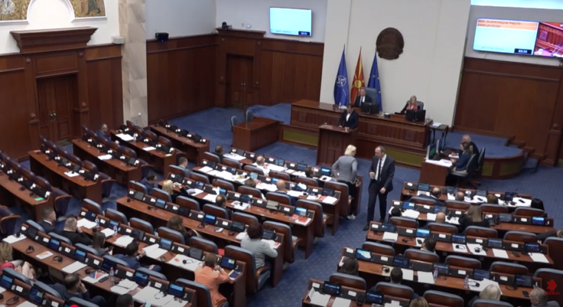 (VIDEO) Deputetët nesër diskutojnë për ministrin e ri të shëndetësisë
