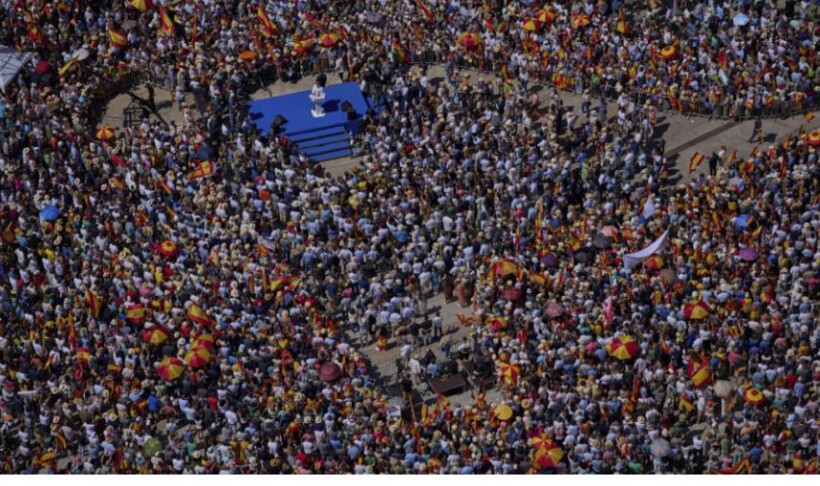 Protestë masive në Madrid, opozita kërkon zgjedhje të parakohshme