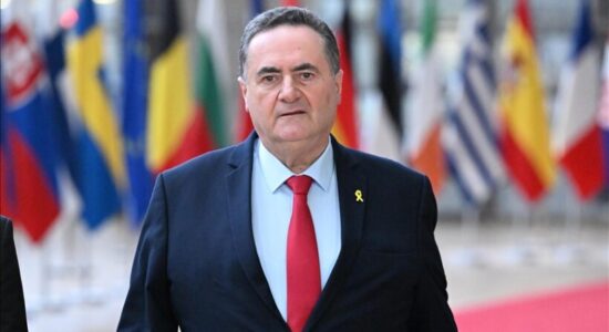Ministri izraelit i mbrojtjes urdhëron ushtrinë të bllokojë konvojin humanitar nga Afrika e Veriut