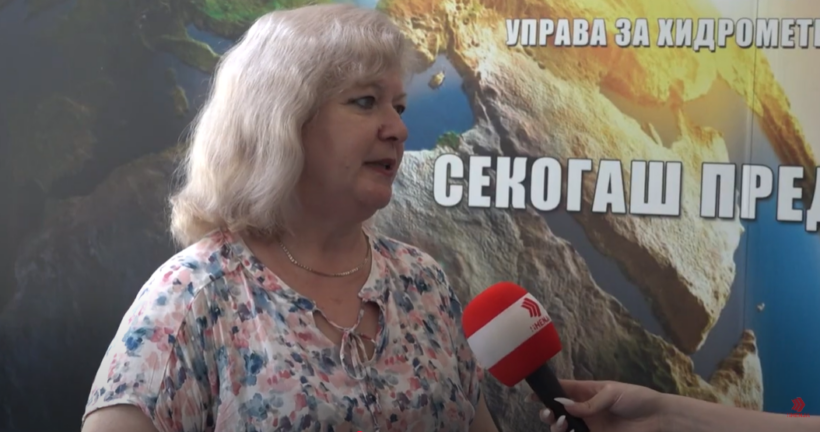 (VIDEO) Pritet mot me shi dhe erë të fuqishme