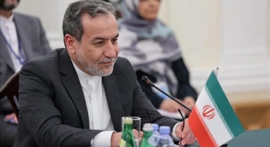 Irani i “gatshëm t’i japë fund sulmeve nëse Izraeli ndalon sulmet