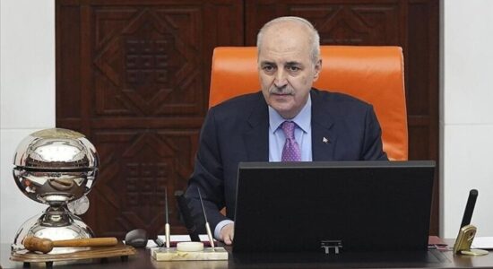 Numan Kurtulmuş zgjidhet sërish kryetar i Parlamentit të Turqisë