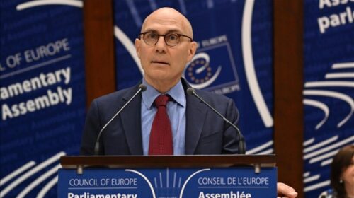 Komisari i Lartë i OKB-së: SHBA-ja të tërheqë sanksionet ndaj gjyqtarëve të GJNP-së