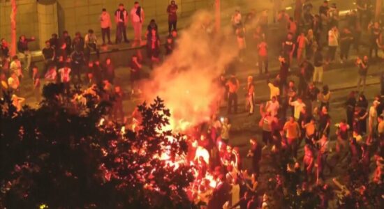 Festa në Paris për Champions League kthehet në kaos: Trazira, të plagosur dhe mbi 290 të arrestuar