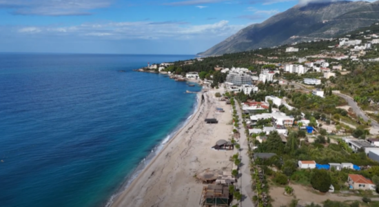 (VIDEO) Rritet interesimi i qytetarëve për pushime jashtë shtetit
