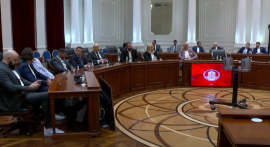 (VIDEO) Reagime ndaj mirënjohjeve për sportistët e dalluar, Jakupi përgënjeshtron Shahinin: Nuk marrë asnjë pension sportiv