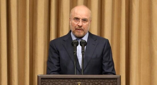 Kryetari i Parlamentit iranian: Nuk do ta lëmë të qetë regjimin sionist