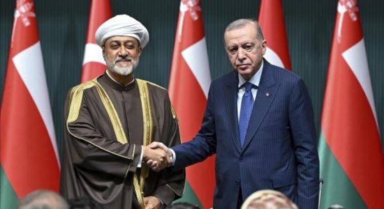 Presidenti Erdoğan diskuton konfliktin Iran-Izrael me liderin e Omanit