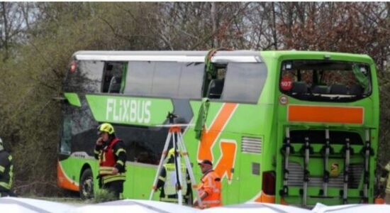 Rrokulliset një autobus në Gjermani, 20 të plagosur rëndë